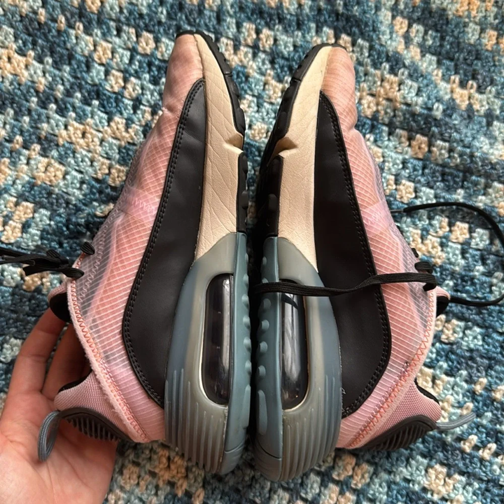 Women’s Nike Air Max 2090 Sneakers - Picture 7 of 8